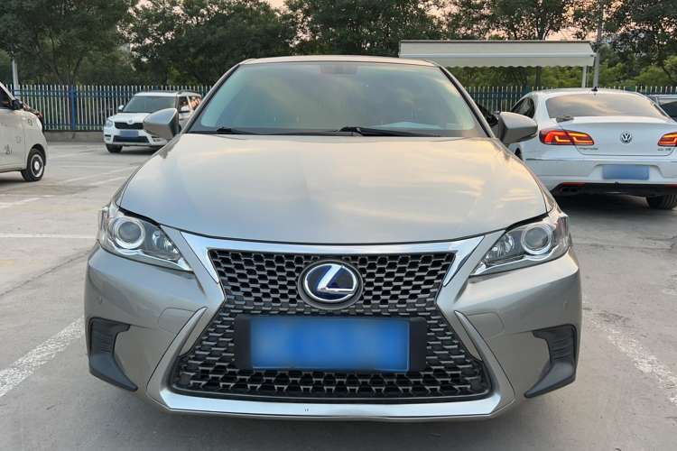 Used Lexus CT 2017 CT200h Elite Edition Monotone China VI
