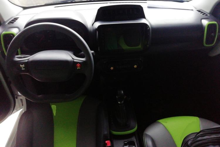 Used Roewe Clever 2021 302 km New Four-Seater Super-Efficient Version
