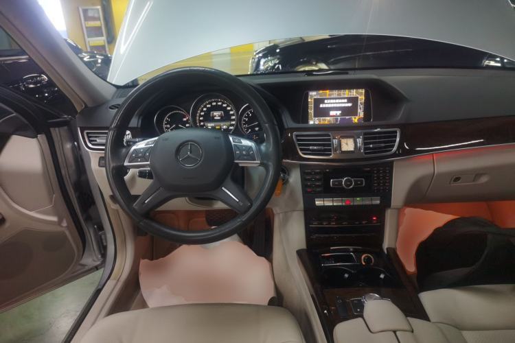 Used Mercedes-Benz E-Class 2014 E 260 L
