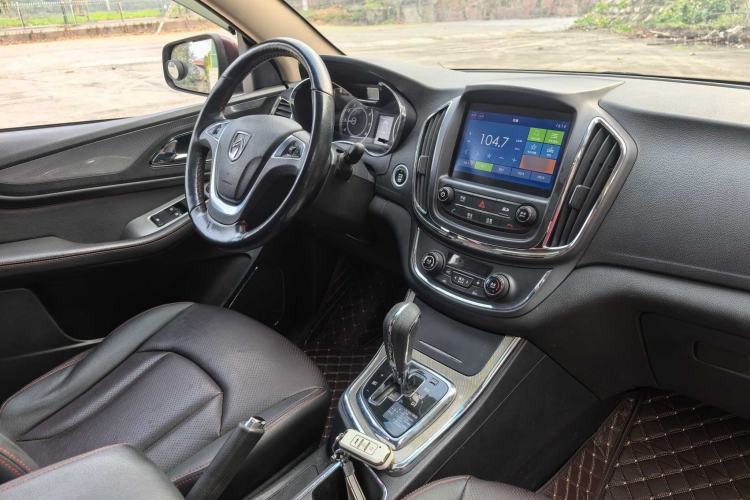 Used Baojun 560 2016 1.8L iAMT Luxury Model
