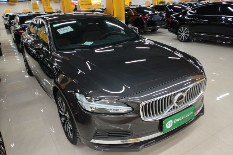 Used Volvo S90 New Energy 2022 T8 eDrive Hybrid Luxury Edition
