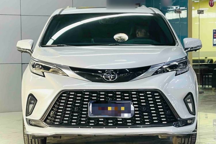 Used Toyota Granvia 2024 2.5L Hybrid Prestige PLUS Edition
