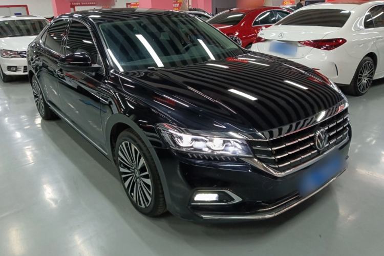 Used Volkswagen Passat 2020 Revised Version 330TSI Luxury Edition China VI Standard
