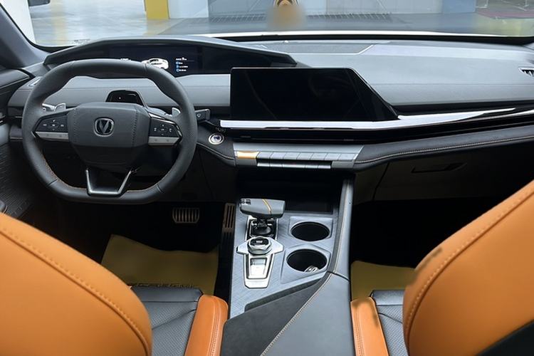 Used Changan UNI-V 2024 1.5T Prestige Sport Edition
