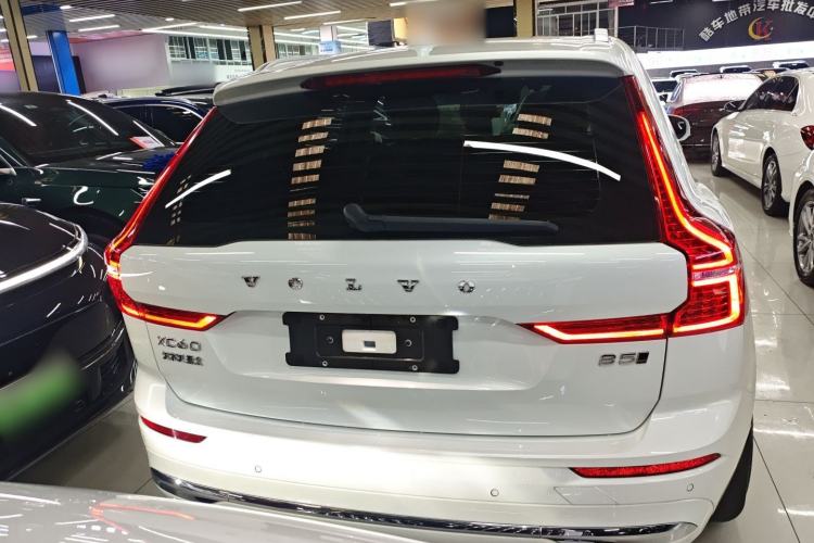 Used Volvo XC60 2022 B5 4x4 Smart Luxury Edition