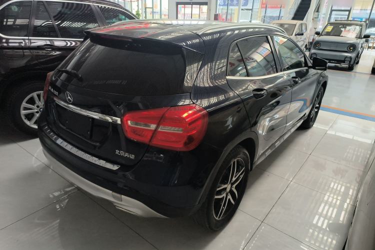 Used Mercedes-Benz GLA 2015 GLA 200 Fashion Model
