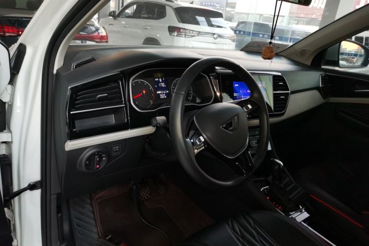 Used Jetta VS5 2023 280TSI Automatic Trend Edition
