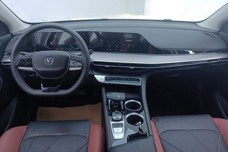 Used Changan Eado 2023 Changan Edition PLUS Blue Whale NE 1.4T GDI DCT Prestige Version
