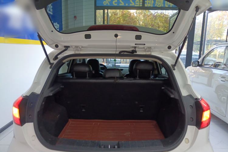 Used  Refine S2 2015 1.5L Manual Luxury Smart Model
