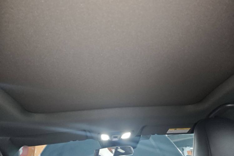 Used Changan UNI-V 2024 1.5T High-Energy Version
