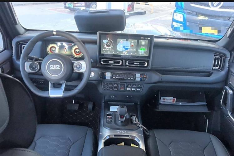 Used  T01 2024 2.0T Mechanic
