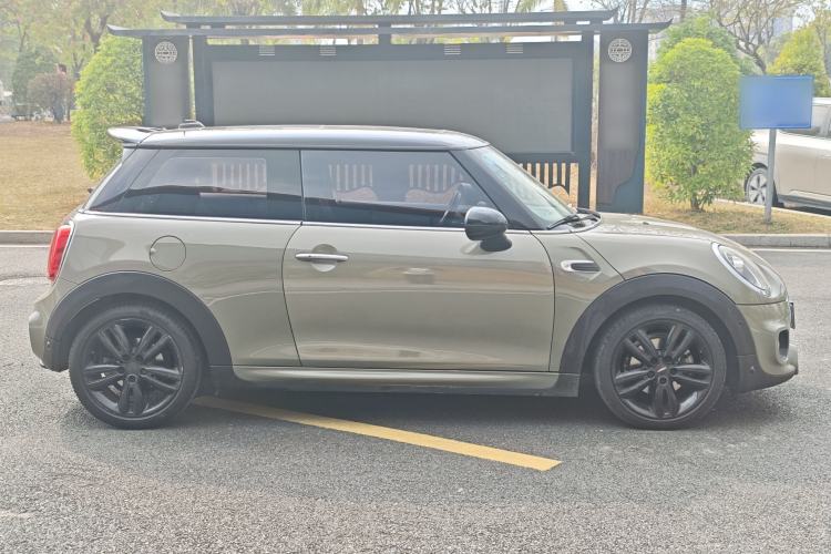 Used  MINI 2018 1.5T COOPER Racing Driver
