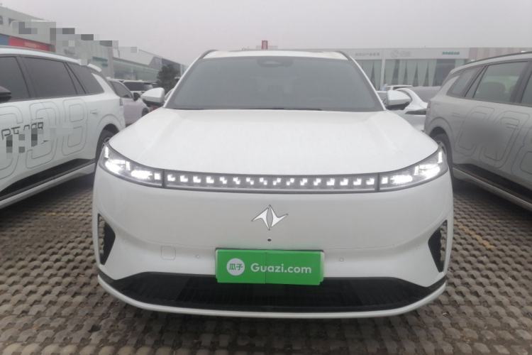 Used  eπ008 2025 210Max Range-Extended Version 5 Seats