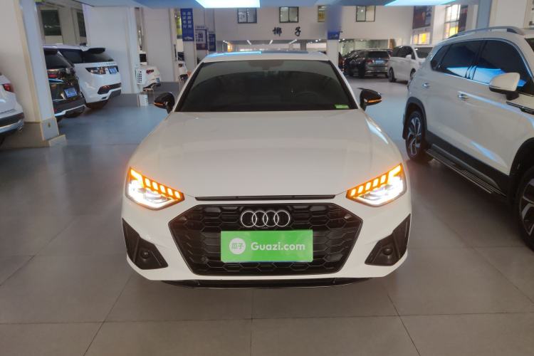 Used Audi A4L 2022 40 TFSI Luxury Dynamic Model