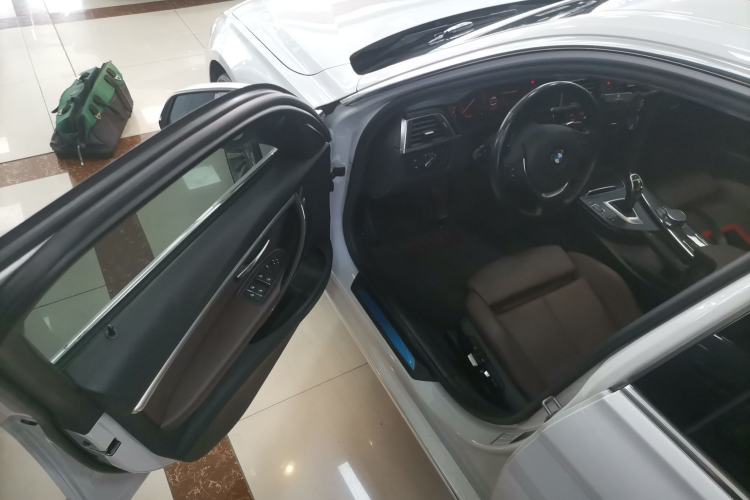 Used BMW 3 Series 2018 320Li Leading Luxury Package
