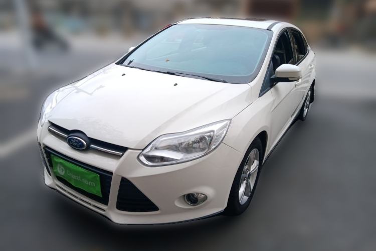 Used Ford Focus 2012 Sedan 1.6L Automatic Fashion Edition