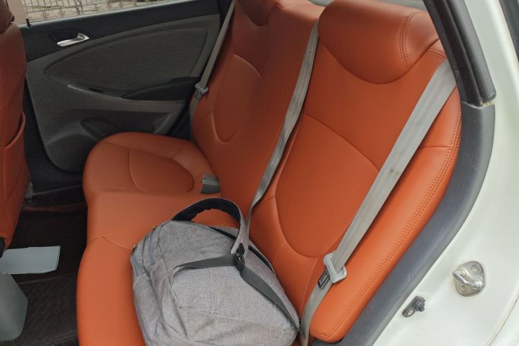 Used Hyundai Verna (older generation) 2014 1.4L Manual Top-Tier Model TOP