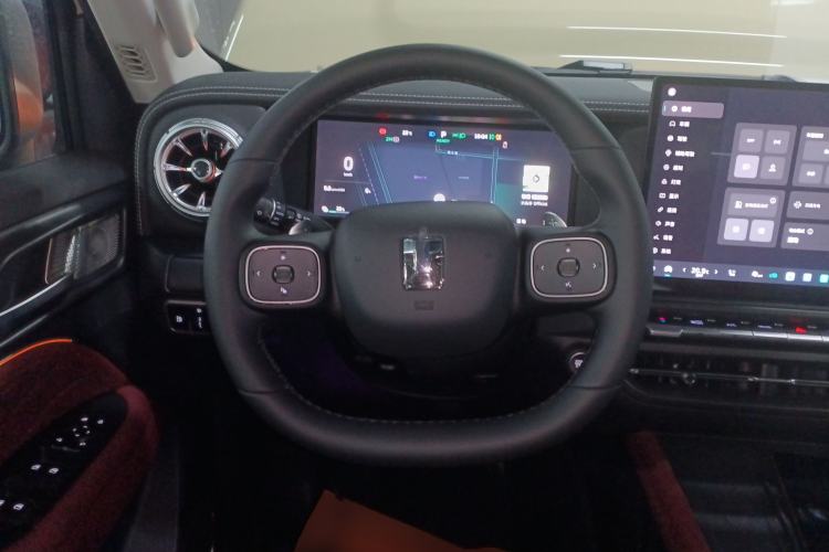 Used Tank 300 New Energy 2025 Hi4-T
