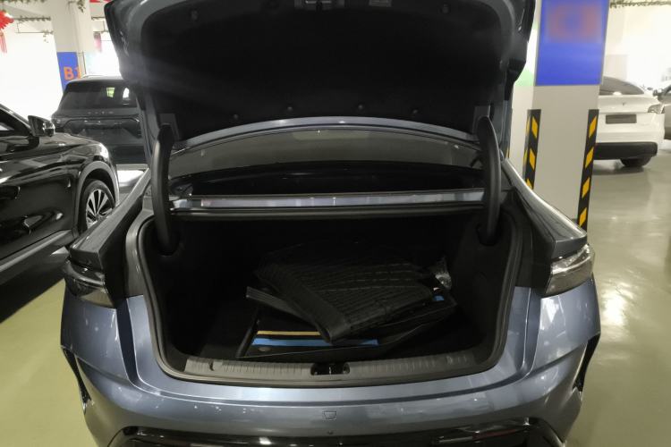 Used BYD Seal 2022 700 km Long-Range Rear-Wheel-Drive Version