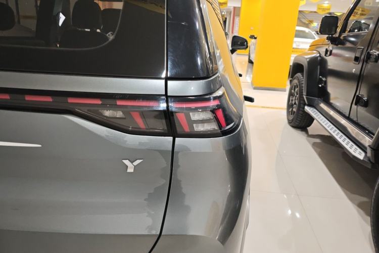 Used AION Y 2022 70 Intelligent Edition Lithium Iron Phosphate