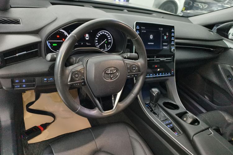 Used Toyota Avalon 2019 Dual-Engine 2.5L Luxury Edition China VI Standard
