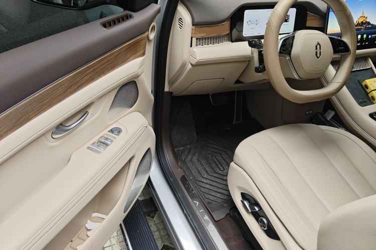 Used Hima AITO M7 2024 1.5T Intelligent Driving Rear-Drive Max Edition 5 Seats
