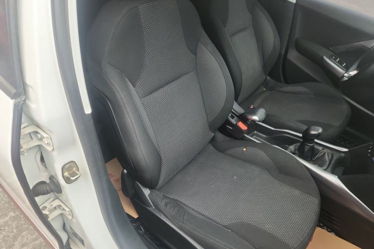 Used Peugeot 2008 2014 1.6L Manual Fashion Edition