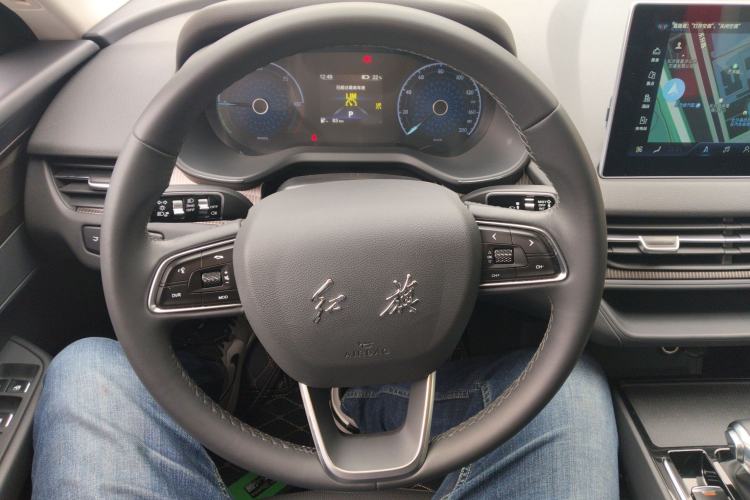 Used Hongqi E-QM5 2022 431 km Charge & Enjoy Edition