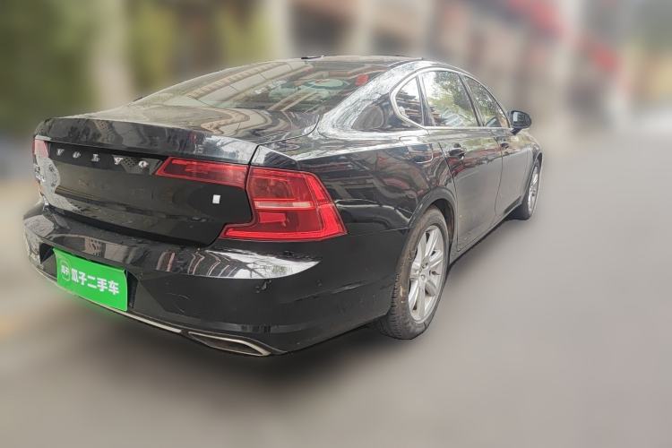 Used Volvo S90 2017 T4 Zhiyi Edition
