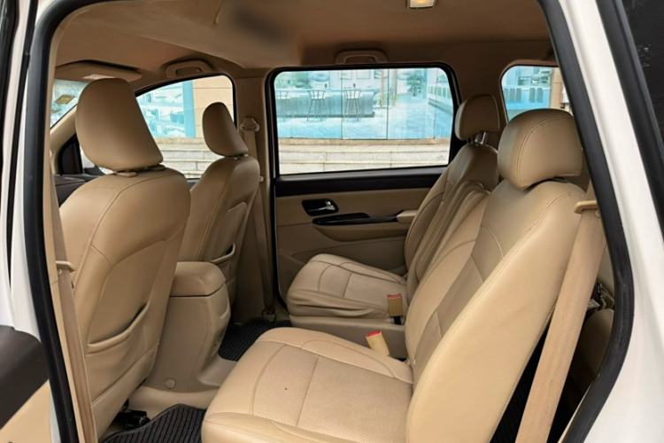 Used Wuling Hongguang 2015 1.5L S1 Comfort China V Standard
