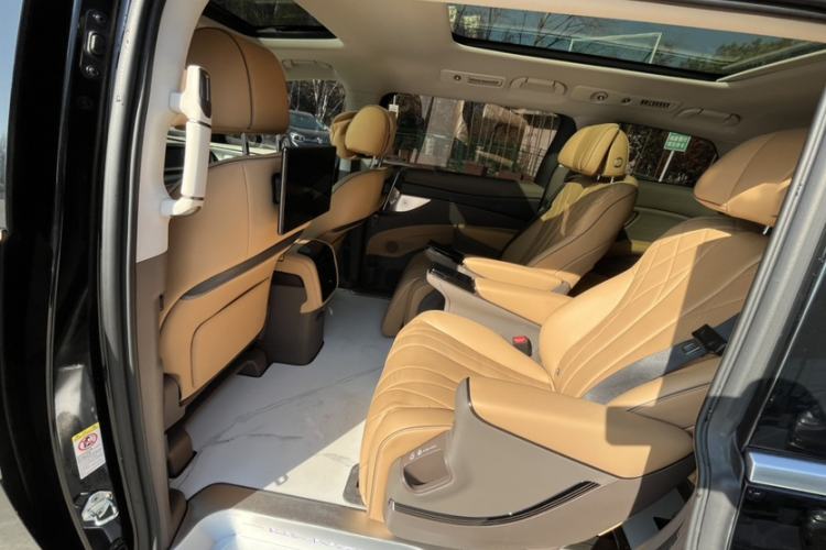 Used Denza D9 2022 DM-i 970 Four-Wheel Drive Prestige Model