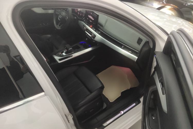 Used Audi A4L 2020 40 TFSI Luxury Dynamic Model