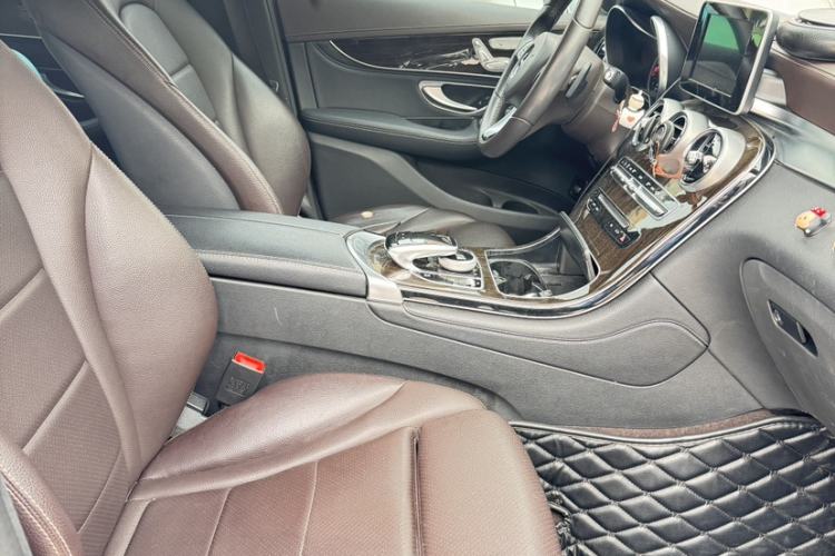 Used Mercedes-Benz GLC 2017 GLC 260 4MATIC Dynamic Edition
