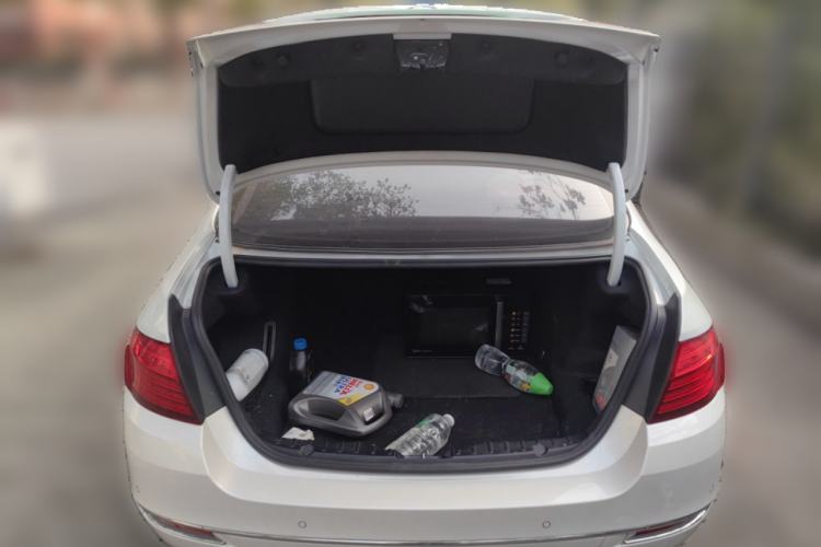 Used BMW 5 Series 2014 525Li Luxury Design Package
