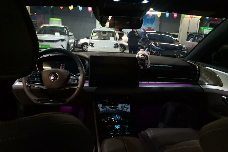 Used BYD Han 2024 EV Glory Edition 506KM Front-Wheel-Drive Premium Model
