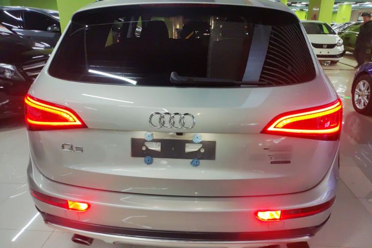 Used Audi Q5 2017 Plus 40 TFSI Technology Model
