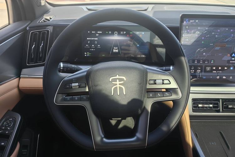 Used BYD Song L DM-i 2024 160km Beyond Edition
