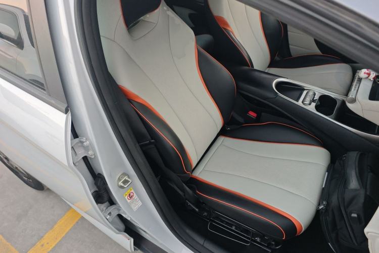 Used BYD Dolphin 2021 405 km Free Version
