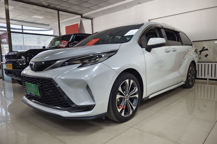 Used Toyota Granvia 2023 2.5L Hybrid Prestige PLUS Edition

