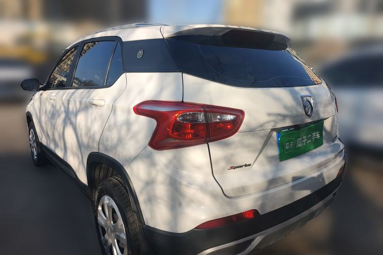 Used Baojun 510 2017 1.5L manual Comfort trim
