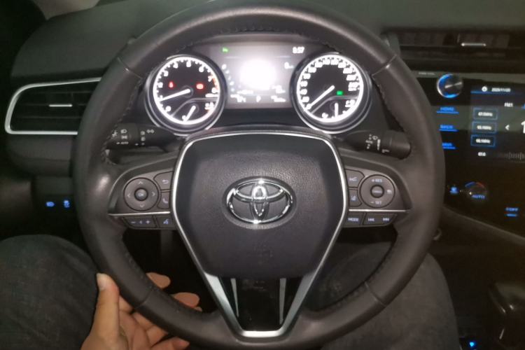 Used Toyota Camry 2019 Revised Version 2.0G Luxury Edition
