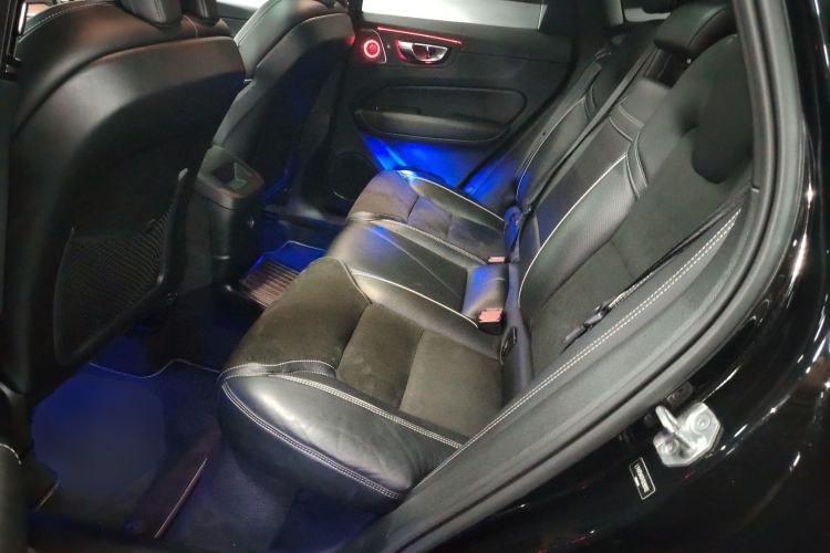 Used Volvo XC60 New Energy 2019 T8 E-Drive Hybrid Intelligent Luxury Sport Edition China V Standard
