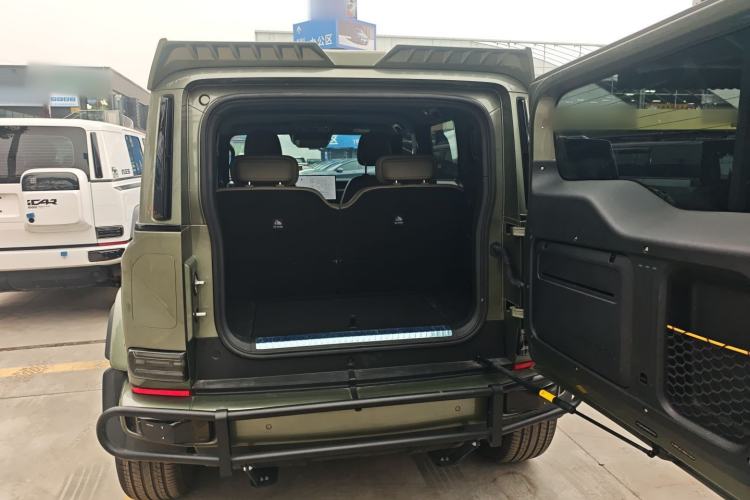 Used  V23 2025 501 Four-Wheel Drive Intelligent Driving Version
