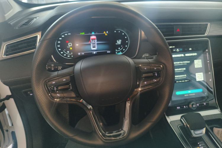 Used Roewe RX5 2025 PLUS 330TGI Automatic Trendsetting Smart Edition
