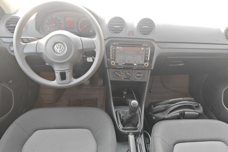 Used Volkswagen Jetta 2015 Value Edition 1.6L Manual Fashionable Style
