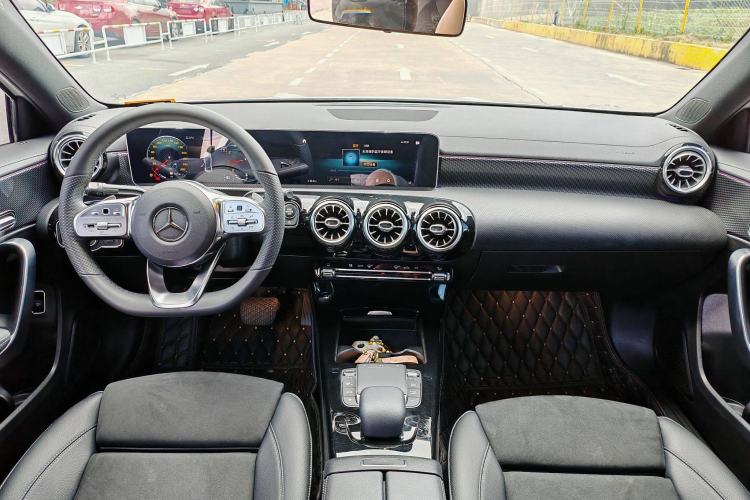 Used Mercedes-Benz A-Class 2020 Restyled A 200 L Sport Sedan Fashion Version
