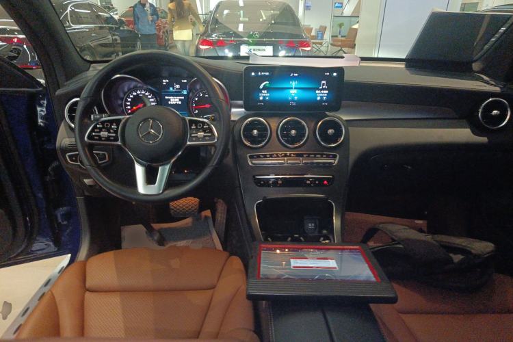 Used Mercedes-Benz GLC Coupe 2020 GLC 260 4MATIC Coupe SUV
