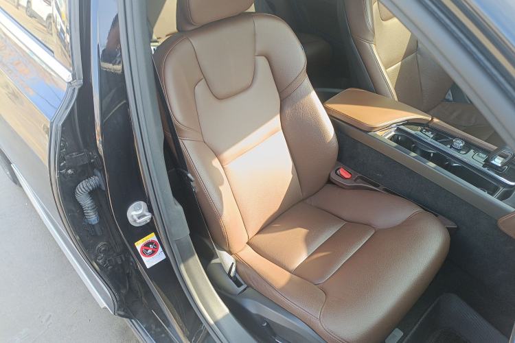 Used Volvo S90 2023 B5 Zhiyi Luxury Edition
