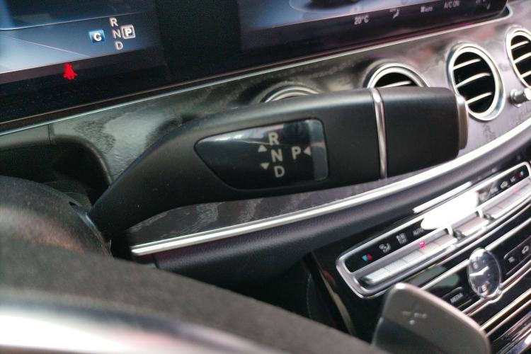 Used Mercedes-Benz E-Class 2016 E 300 L Sporty and Stylish Model
