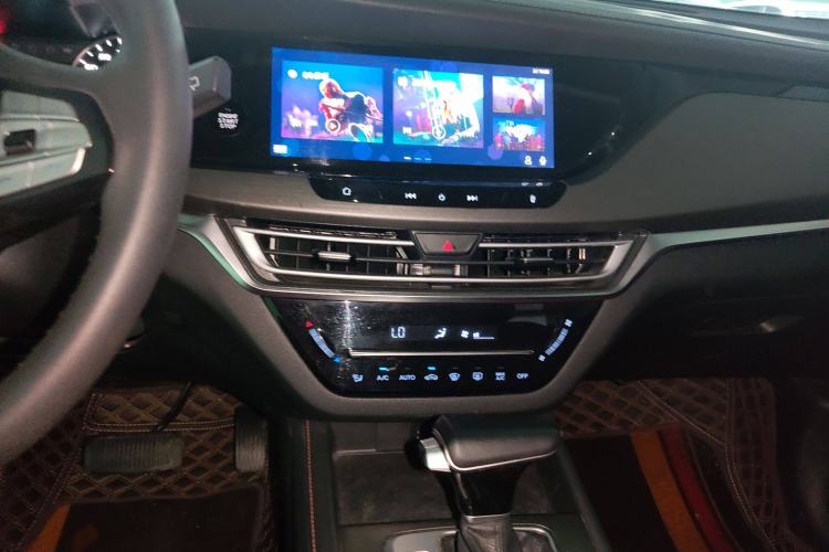 Used Changan CS35PLUS 2019 1.4T DCT Chuanlian Blue Whale Edition
